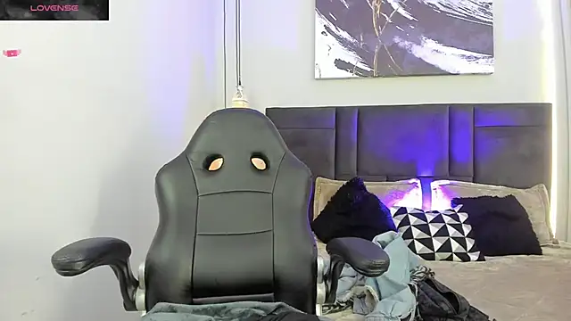 Valkiria ponce online show from 09/30/25, 04:17