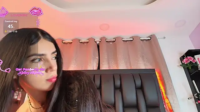 SaraRoy  online show from 07/07/26, 12:02