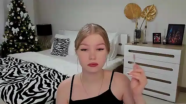 shy  lady online show from 12/05/24, 11:38