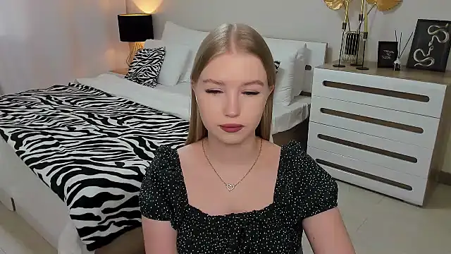 shy  lady online show from 02/05/25, 11:02