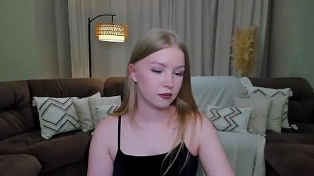 shy  lady online show from 05/28/26, 06:05