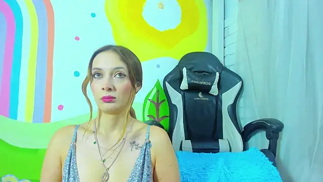 Melissa walker  online show from 10/03/25, 12:02