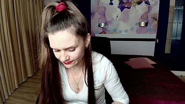 AriaGray online show from 03/18/26, 07:17