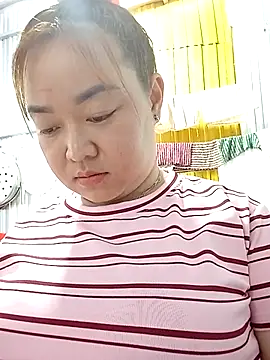 VyOanh2K online show from 11/23/25, 07:08