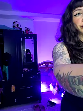 Snapshot of Aria_Bennett21 chatting on 05/31/26, 03:15 Aria Bennett21 online show from 05/31/26, 03:15