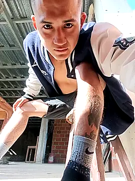 Snapshot of pepe-32 chatting on 10/08/25, 01:09 pepe-32 online show from 10/08/25, 01:09