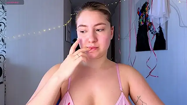 Yassyaaa online show from 03/07/25, 11:40