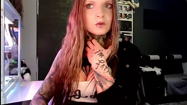 InesGold online show from 02/24/25, 07:30