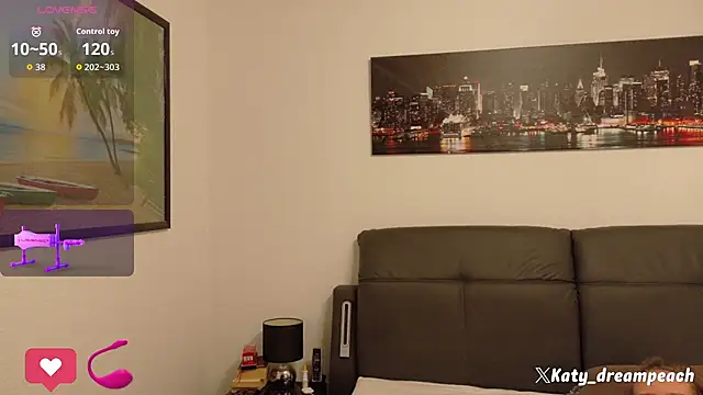 Snapshot of Katy_dream_peach chatting on 01/06/26, 06:00 Katy dream peach online show from 01/06/26, 06:00