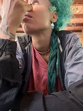 sammoura01 online show from 11/28/25, 02:53