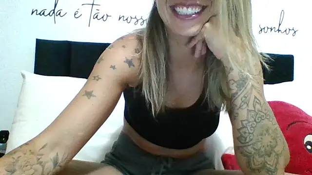 Snapshot of Shy_Runner chatting on 03/07/25, 03:08 Shy Runner online show from 03/07/25, 03:08