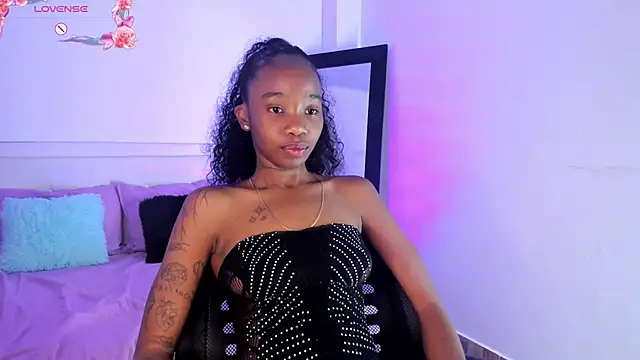 Snapshot of Rihana_hot01 chatting on 01/23/25, 11:15 Rihana hot01 online show from 01/23/25, 11:15