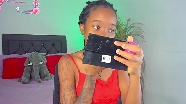 Snapshot of Rihana_hot01 chatting on 03/05/25, 12:16 Rihana hot01 online show from 03/05/25, 12:16