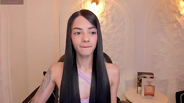 HannahJamesX online show from 11/02/25, 05:04