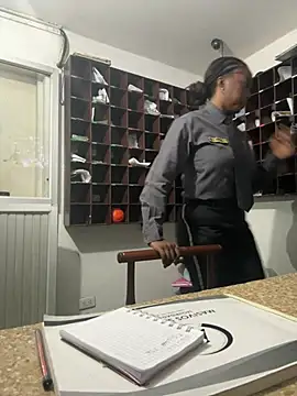 CiaraEbony online show from 04/21/26, 12:23