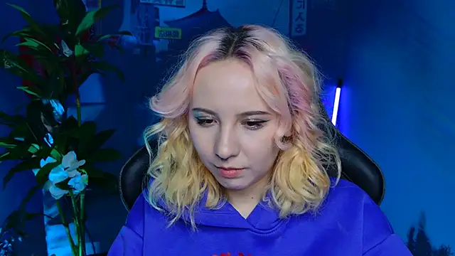 JasmineMilko online show from 02/25/25, 08:14