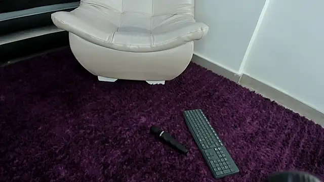 Daddysgirl1  online show from 12/07/24, 08:22