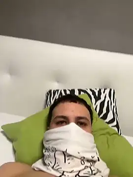 Snapshot of yayaya55598 chatting on 01/01/25, 03:14 yayaya55598 online show from 01/01/25, 03:14