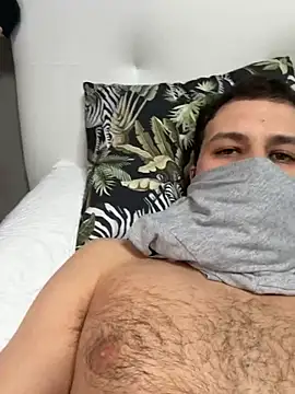 Snapshot of yayaya55598 chatting on 02/09/25, 03:01 yayaya55598 online show from 02/09/25, 03:01