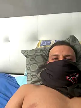 Snapshot of yayaya55598 chatting on 09/27/25, 12:54 yayaya55598 online show from 09/27/25, 12:54