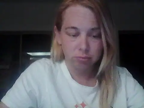 burrkitty online show from 10/06/25, 03:37