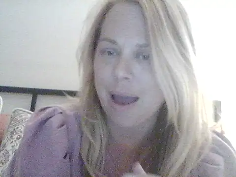 burrkitty online show from 11/18/25, 06:07