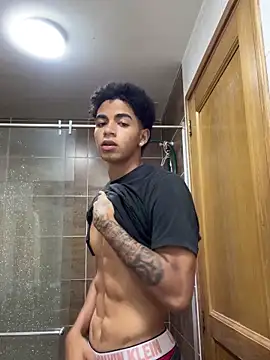 JoanG10 online show from 09/13/25, 01:49