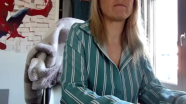 cassiehotsexy online show from 10/17/25, 07:55