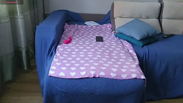 MilaaMilaa online show from 02/26/25, 09:32