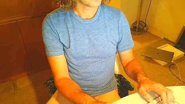 costanza7070 online show from 04/25/26, 04:59