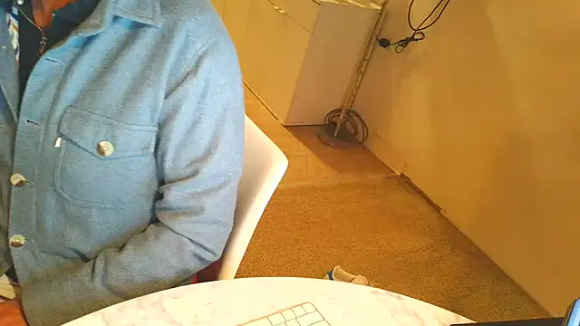 costanza7070 online show from 04/28/26, 06:18