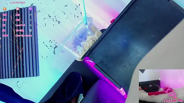 Piggy Eddy online show from 11/22/25, 12:53