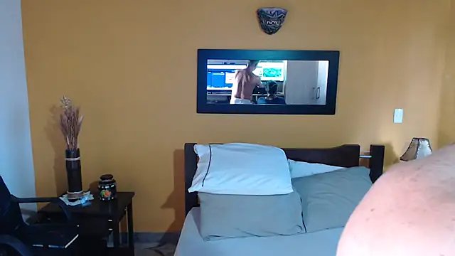 SaraandJuanDP online show from 02/23/25, 09:26