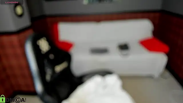 Nicole Charm online show from 03/13/26, 12:23