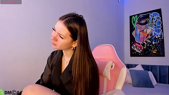 Nicole Charm online show from 04/23/26, 12:12