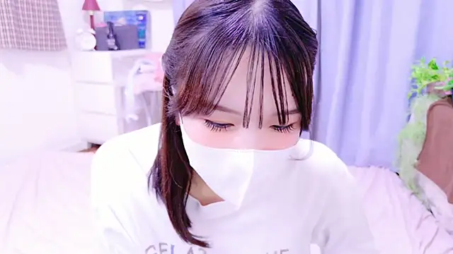 Snapshot of mari_tan_ch chatting on 12/04/24, 12:03 mari tan ch online show from 12/04/24, 12:03