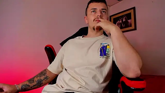 james connor2 online show from 02/10/25, 06:56