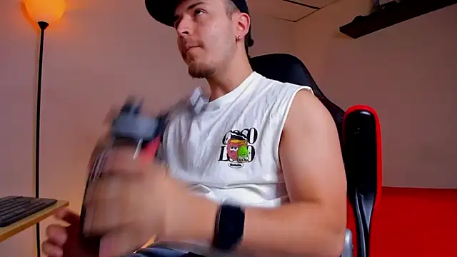 james connor2 online show from 09/15/25, 06:41