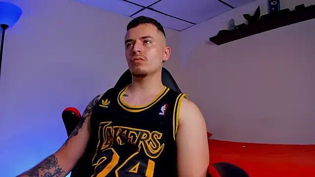 james connor2 online show from 09/17/25, 07:15