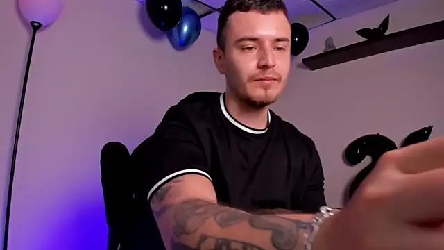 james connor2 online show from 11/24/25, 07:02