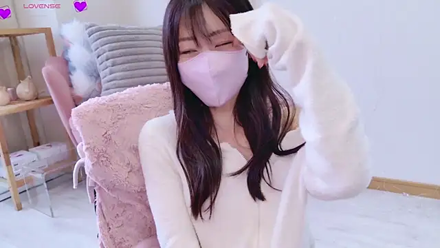 meg 0901 online show from 03/06/25, 01:58