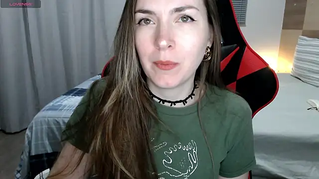 Snapshot of Naughty_Annn chatting on 05/17/26, 02:53 Naughty Annn online show from 05/17/26, 02:53