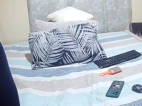 slender sweet online show from 04/16/26, 12:06