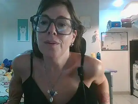 Snapshot of Calentandote chatting on 04/02/26, 09:18 Calentandote online show from 04/02/26, 09:18