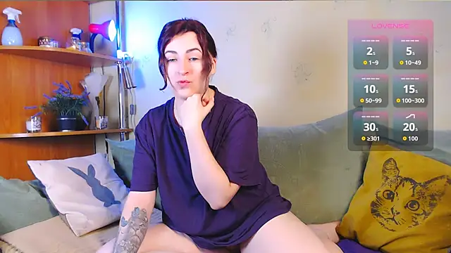 Caroline1995 online show from 11/18/25, 07:02