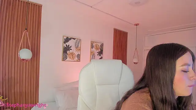 TiffanyWright online show from 01/27/25, 12:58