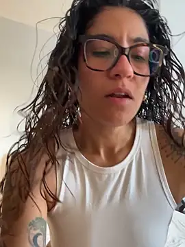 ValeriEvan online show from 11/24/25, 08:30