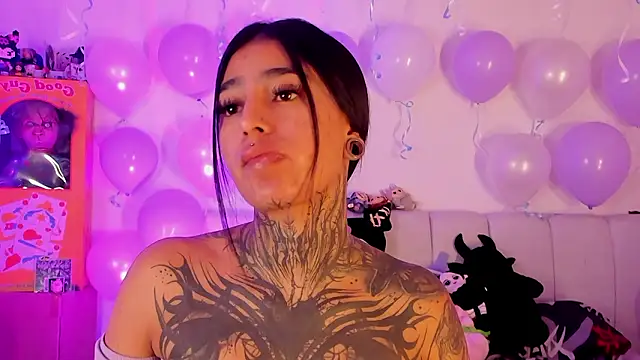 shadowcatt  online show from 02/03/26, 08:58