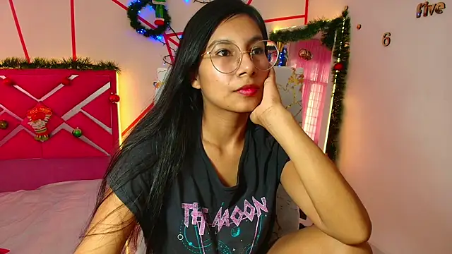 Snapshot of _Jessi29_ chatting on 12/27/24, 07:46  Jessi29  online show from 12/27/24, 07:46