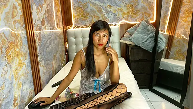 Snapshot of _Jessi29_ chatting on 10/06/25, 09:01  Jessi29  online show from 10/06/25, 09:01